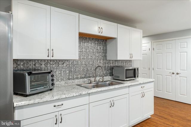 590 FULTON DR, Strasburg, VA 22657