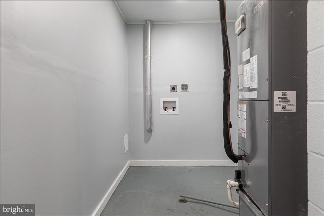 590 FULTON DR, Strasburg, VA 22657