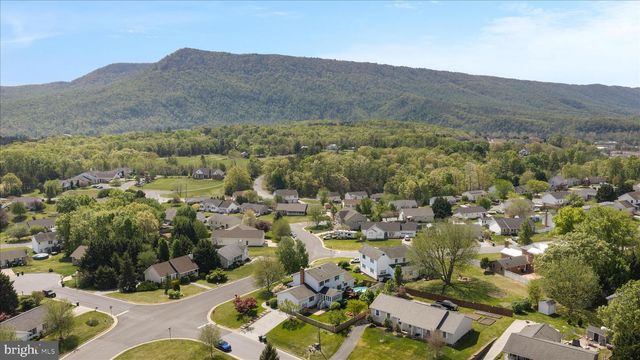 590 FULTON DR, Strasburg, VA 22657