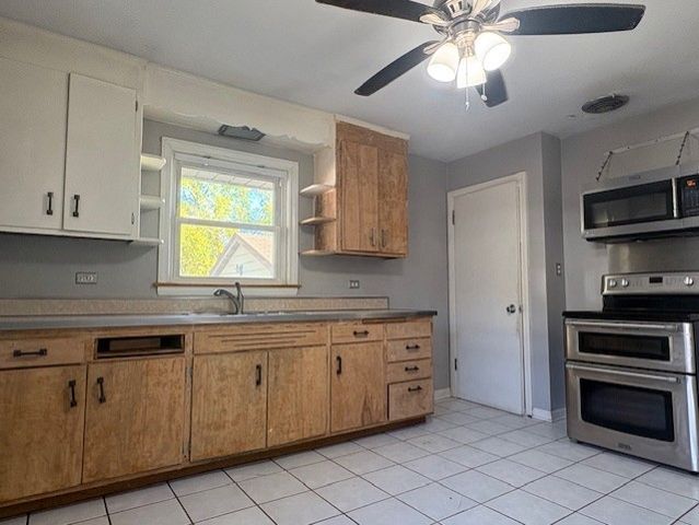 1529 N Hillside Avenue, Berkeley, IL 60163