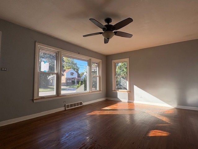 1529 N Hillside Avenue, Berkeley, IL 60163