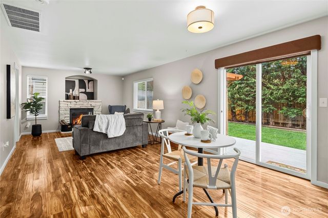 27217 213th Place SE, Maple Valley, WA 98038