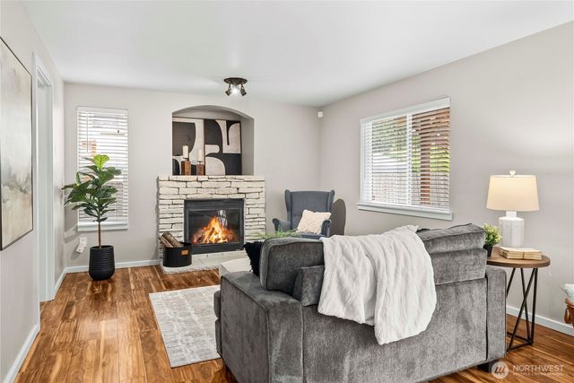 27217 213th Place SE, Maple Valley, WA 98038