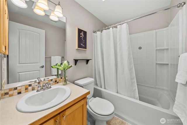 27217 213th Place SE, Maple Valley, WA 98038