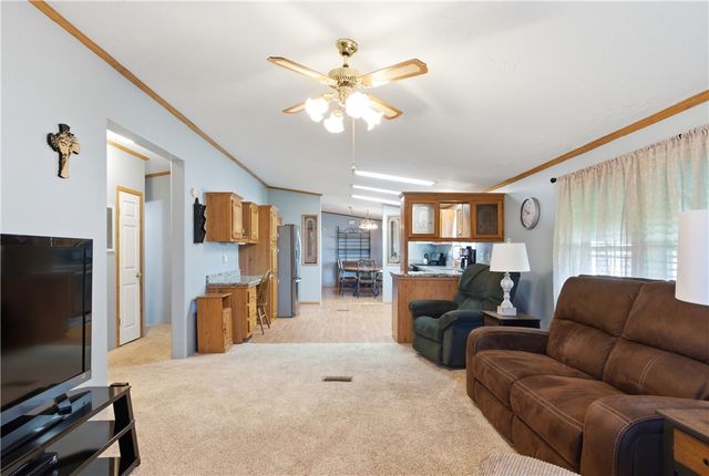 137 South Point Drive, Fairborn, OH 45324