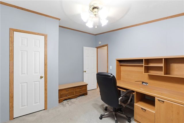 137 South Point Drive, Fairborn, OH 45324