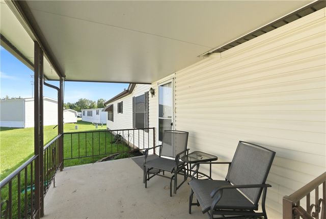137 South Point Drive, Fairborn, OH 45324