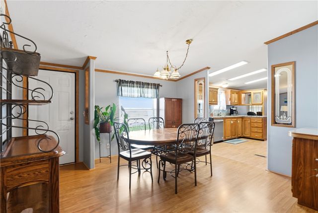 137 South Point Drive, Fairborn, OH 45324