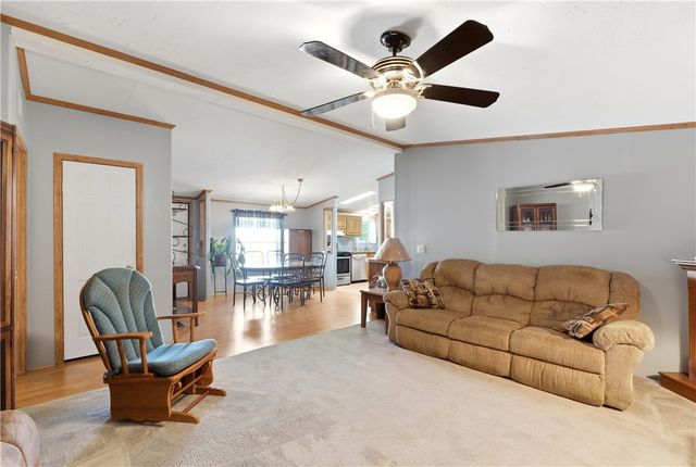 137 South Point Drive, Fairborn, OH 45324