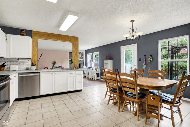 8636 Aylesworth Drive, Camby, IN 46113