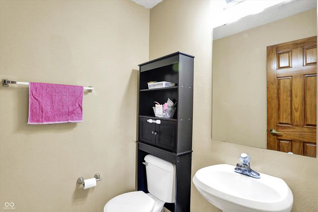 8636 Aylesworth Drive, Camby, IN 46113