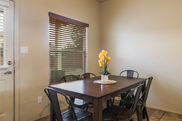 2331 Gandert Avenue SE, Albuquerque, NM 87106