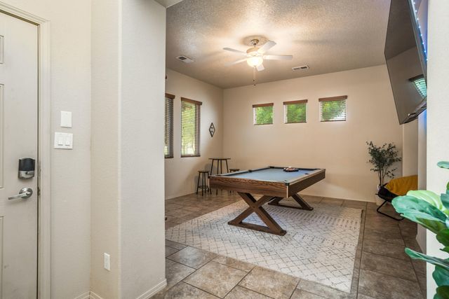 2331 Gandert Avenue SE, Albuquerque, NM 87106