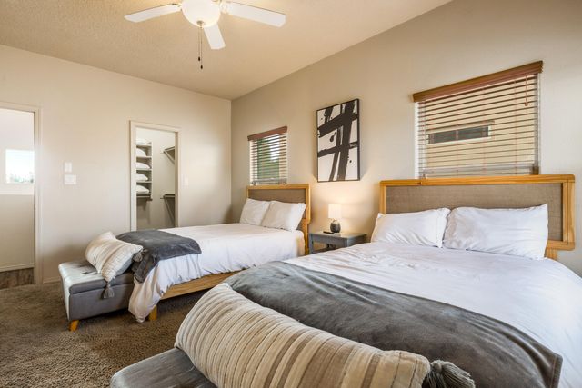 2331 Gandert Avenue SE, Albuquerque, NM 87106