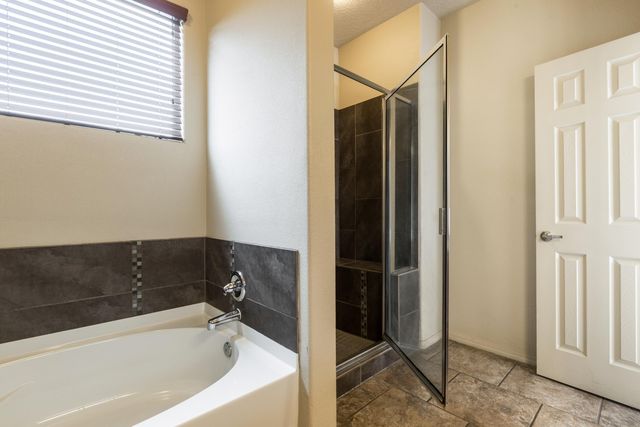 2331 Gandert Avenue SE, Albuquerque, NM 87106