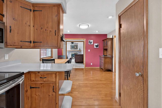 5106 Columbia ROAD, Cedarburg, WI 53012