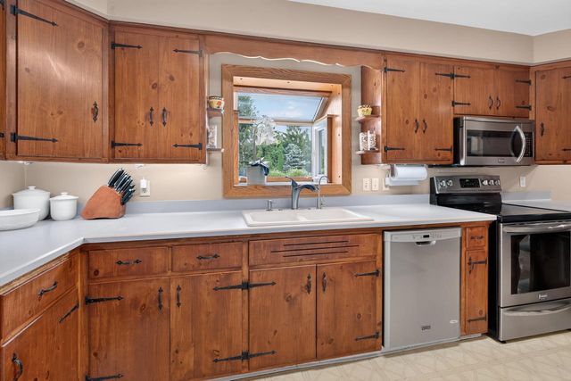 5106 Columbia ROAD, Cedarburg, WI 53012