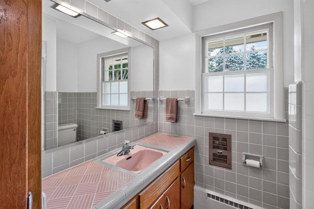 5106 Columbia ROAD, Cedarburg, WI 53012