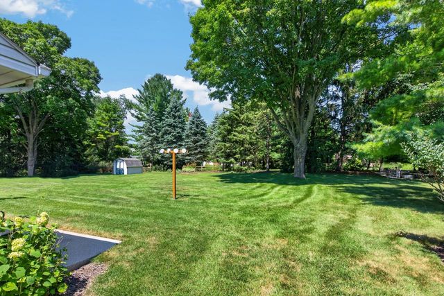 5106 Columbia ROAD, Cedarburg, WI 53012