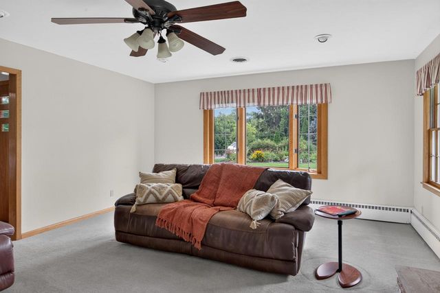 5106 Columbia ROAD, Cedarburg, WI 53012