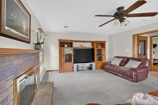 5106 Columbia ROAD, Cedarburg, WI 53012