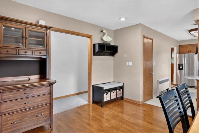 5106 Columbia ROAD, Cedarburg, WI 53012
