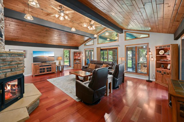 1063 County Road 134, Saint Cloud, MN 56303
