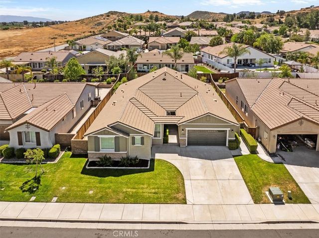 27467 Freedom Lane, Menifee, CA 92584