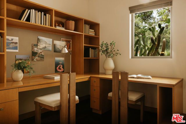 43 Haldeman Road, Santa Monica, CA 90402