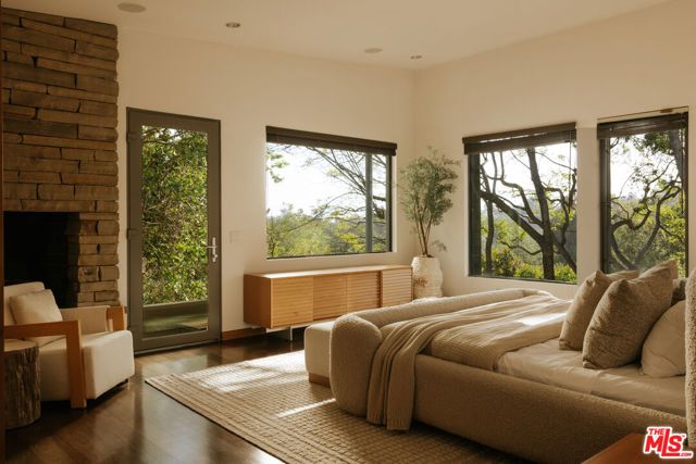 43 Haldeman Road, Santa Monica, CA 90402