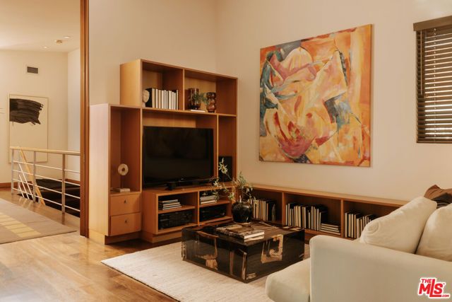 43 Haldeman Road, Santa Monica, CA 90402