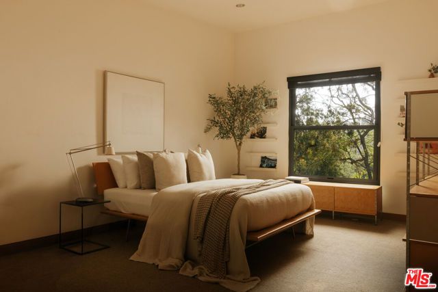 43 Haldeman Road, Santa Monica, CA 90402