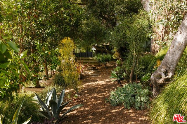 43 Haldeman Road, Santa Monica, CA 90402