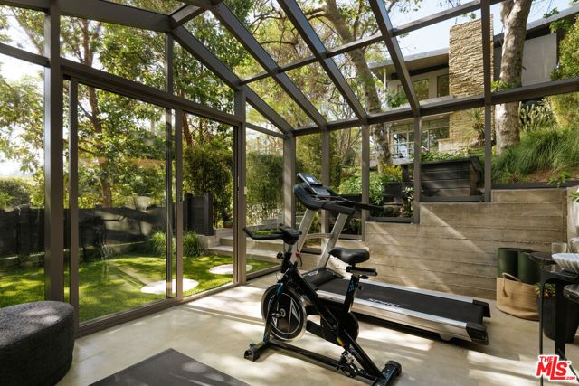 43 Haldeman Road, Santa Monica, CA 90402