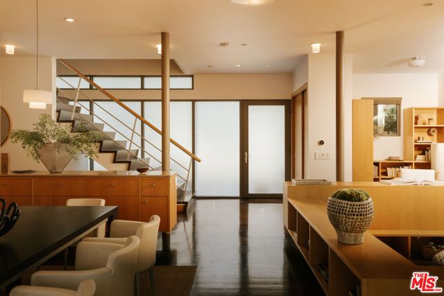 43 Haldeman Road, Santa Monica, CA 90402
