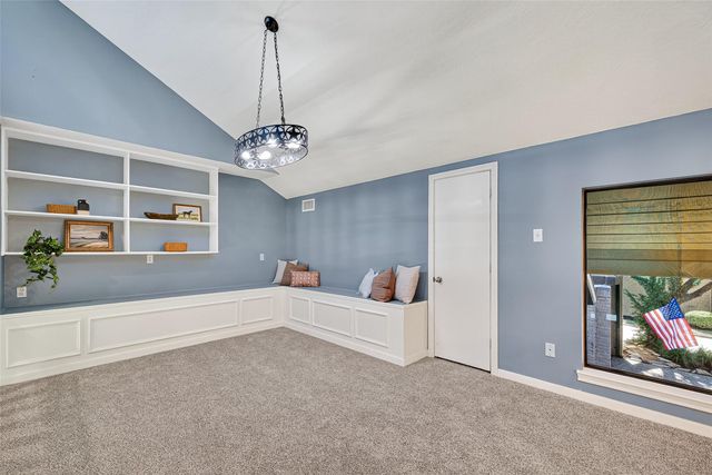 186 Old Bridge Lake, Houston, TX 77069