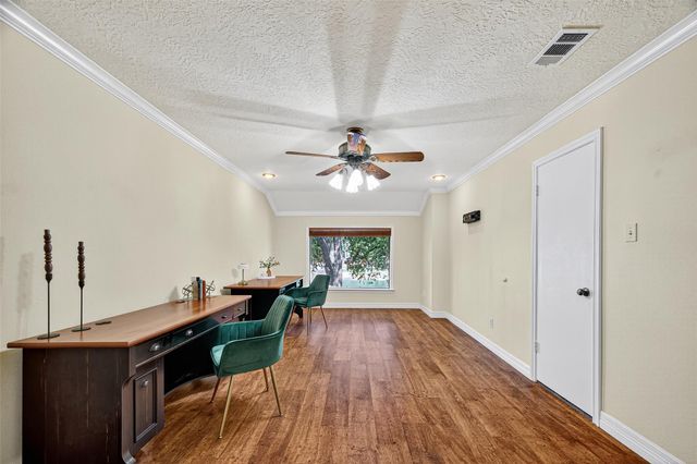 186 Old Bridge Lake, Houston, TX 77069