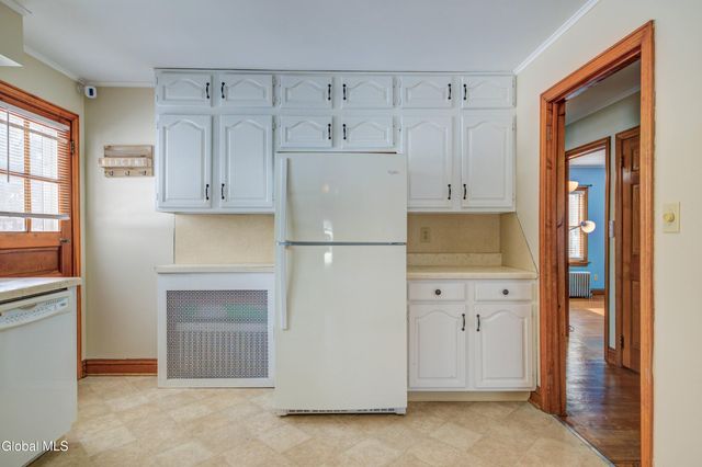 31 Colehamer Avenue, Brunswick, NY 12180