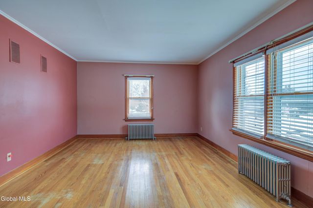 31 Colehamer Avenue, Brunswick, NY 12180