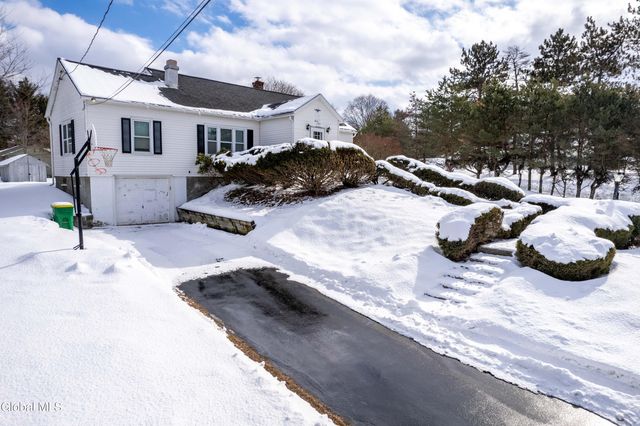 31 Colehamer Avenue, Brunswick, NY 12180