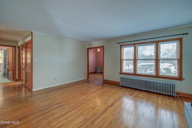 31 Colehamer Avenue, Brunswick, NY 12180