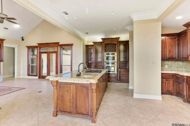 40010 Farm Rd, Gonzales, LA 70737