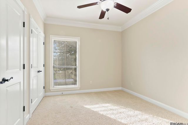 40010 Farm Rd, Gonzales, LA 70737