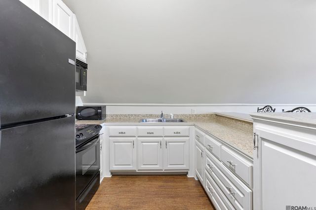 40010 Farm Rd, Gonzales, LA 70737