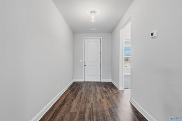 700 Ronnie Drive SE, Hartselle, AL 35640