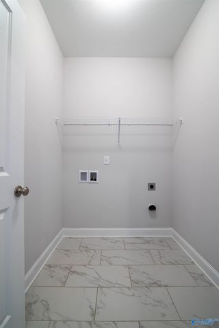 700 Ronnie Drive SE, Hartselle, AL 35640