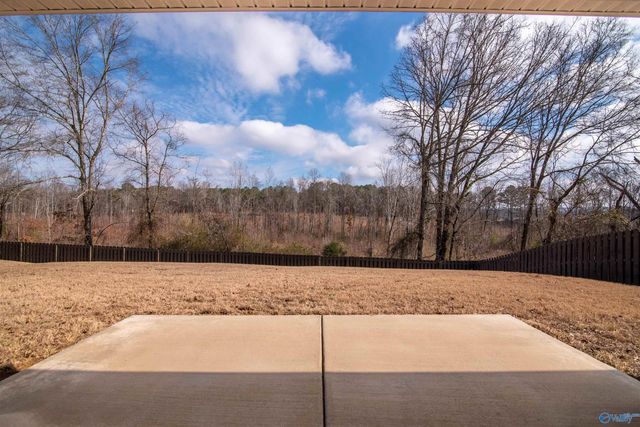700 Ronnie Drive SE, Hartselle, AL 35640