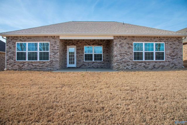 700 Ronnie Drive SE, Hartselle, AL 35640