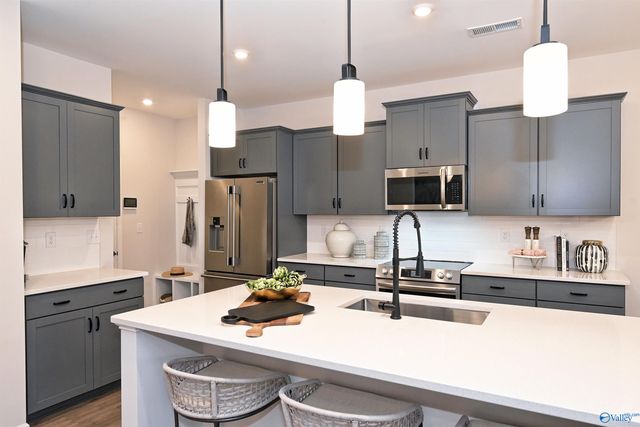 197 Mill Valley Way, New Market, AL 35761