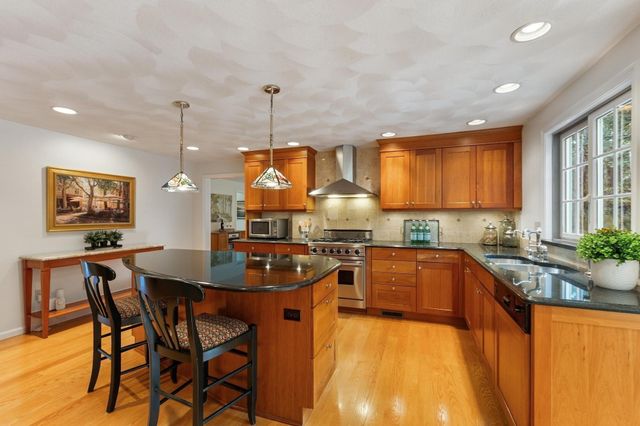 27 Vose Hill Road, Westford, MA 01886